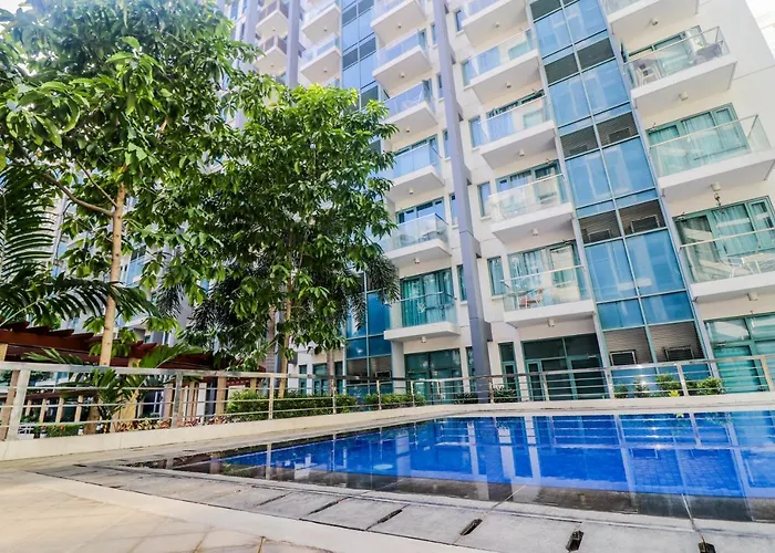 Prs At One Palm Tree Near T3 Airport