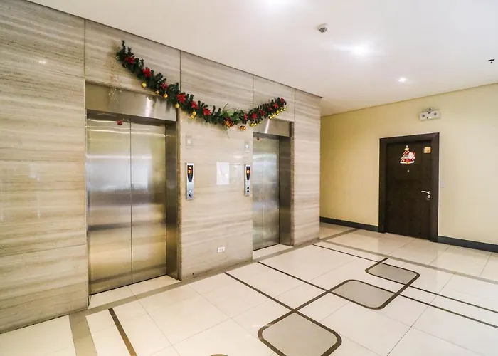 Prs At One Palm Tree Near T3 Airport マニラ市